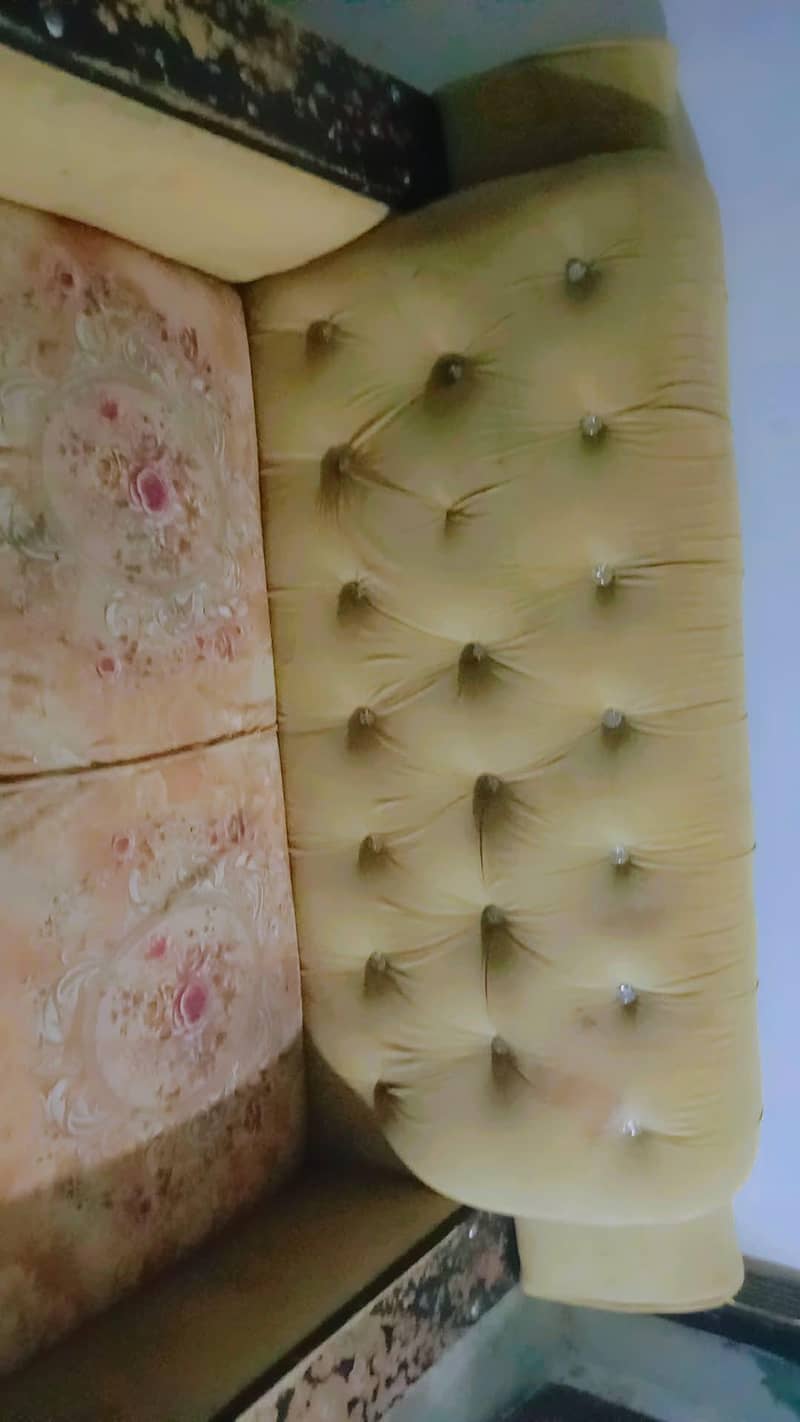 2 seater sofa 1