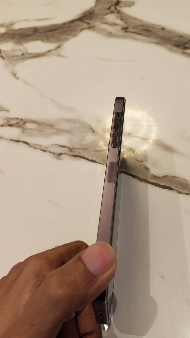 Apple iPhone 14 Pro Max 6