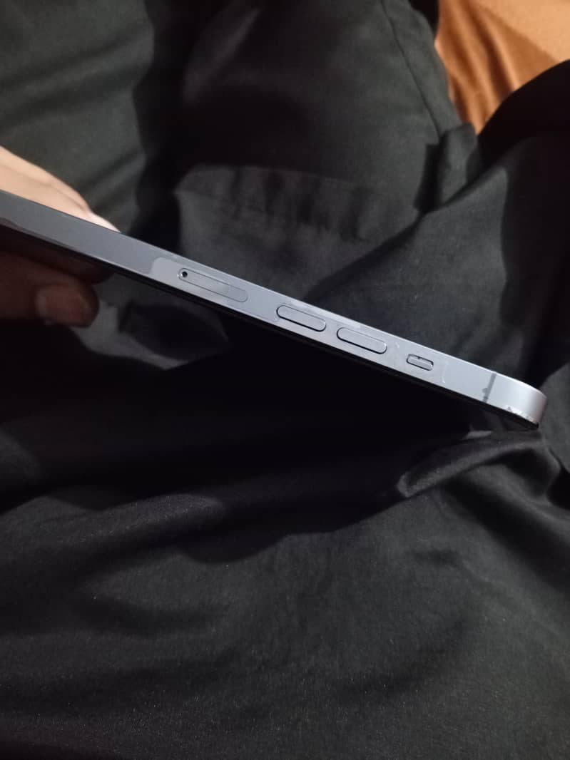 Apple iPhone 13 Pro Max 3