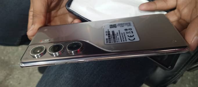 Tecno CAMON 40 Pro