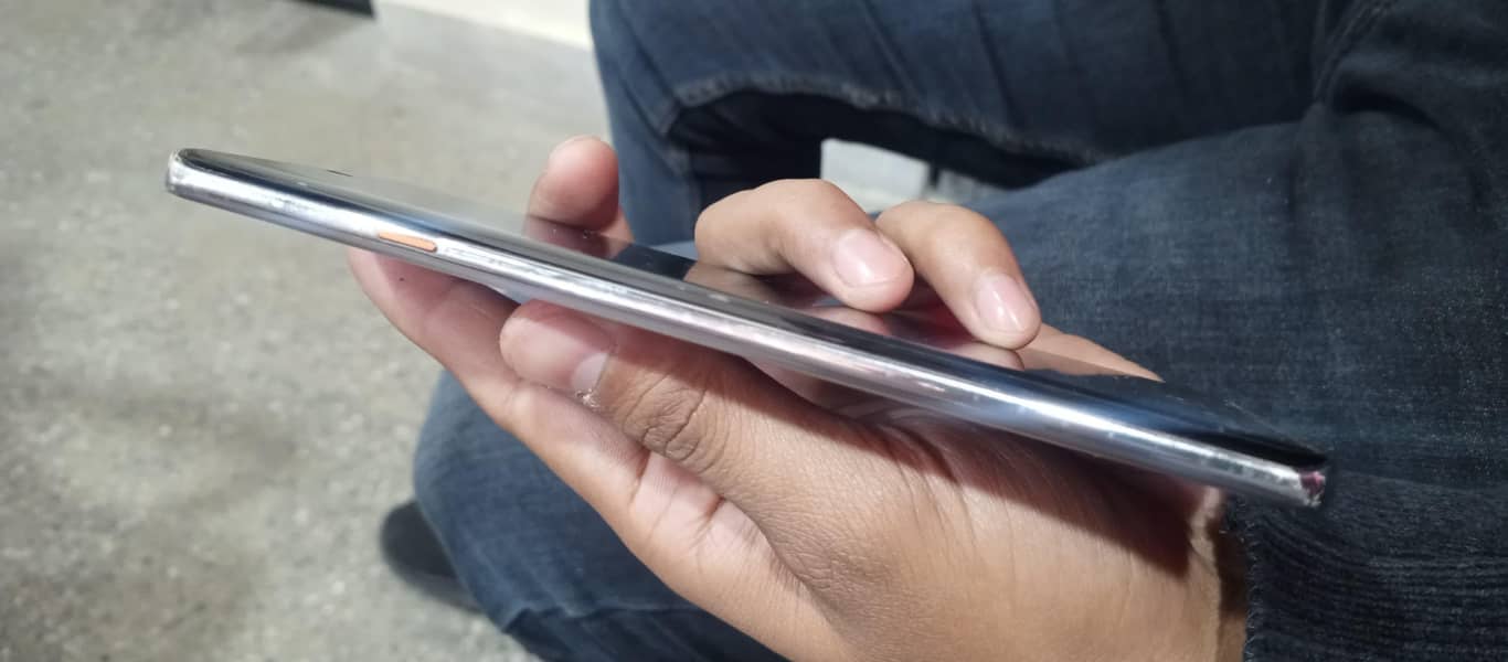 Tecno CAMON 40 Pro 2