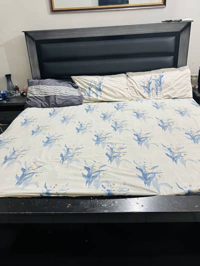 Urgent Bed for sale