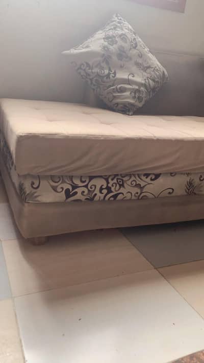 aasalam o alikum Arjent Sale LShape Sofa Set