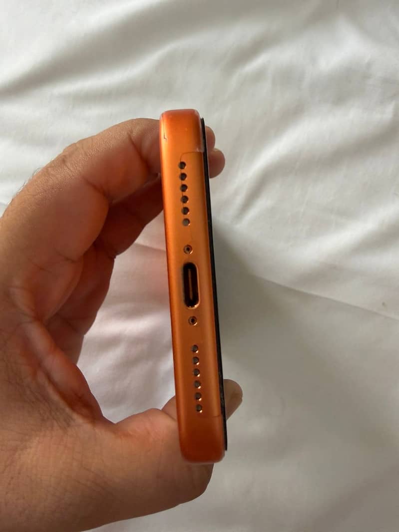 Apple iPhone 17 Pro Max 2