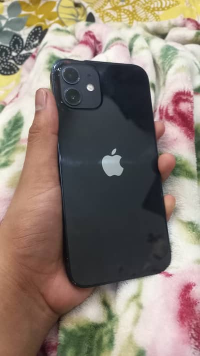 Apple iPhone 12