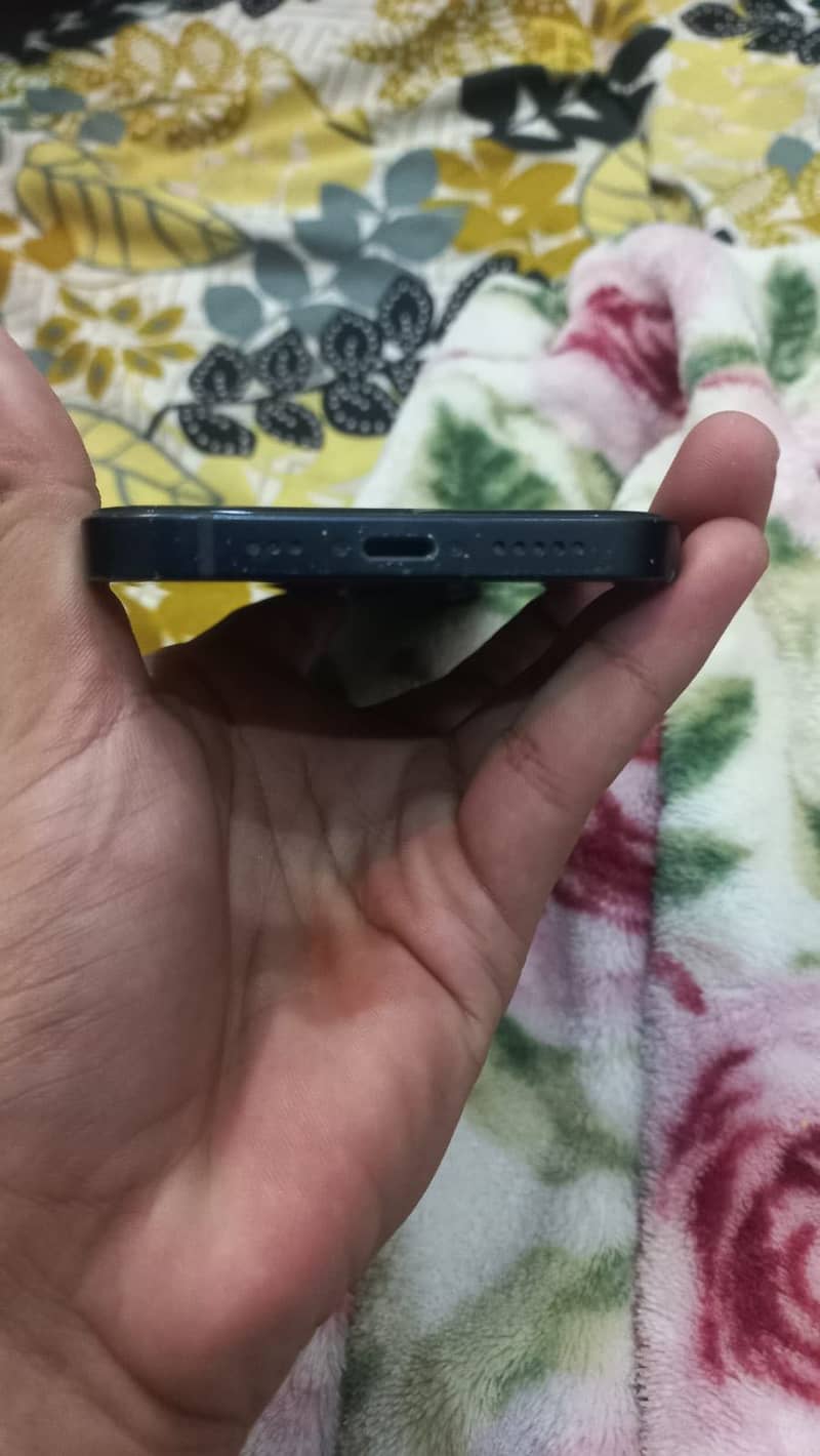 Apple iPhone 12 5