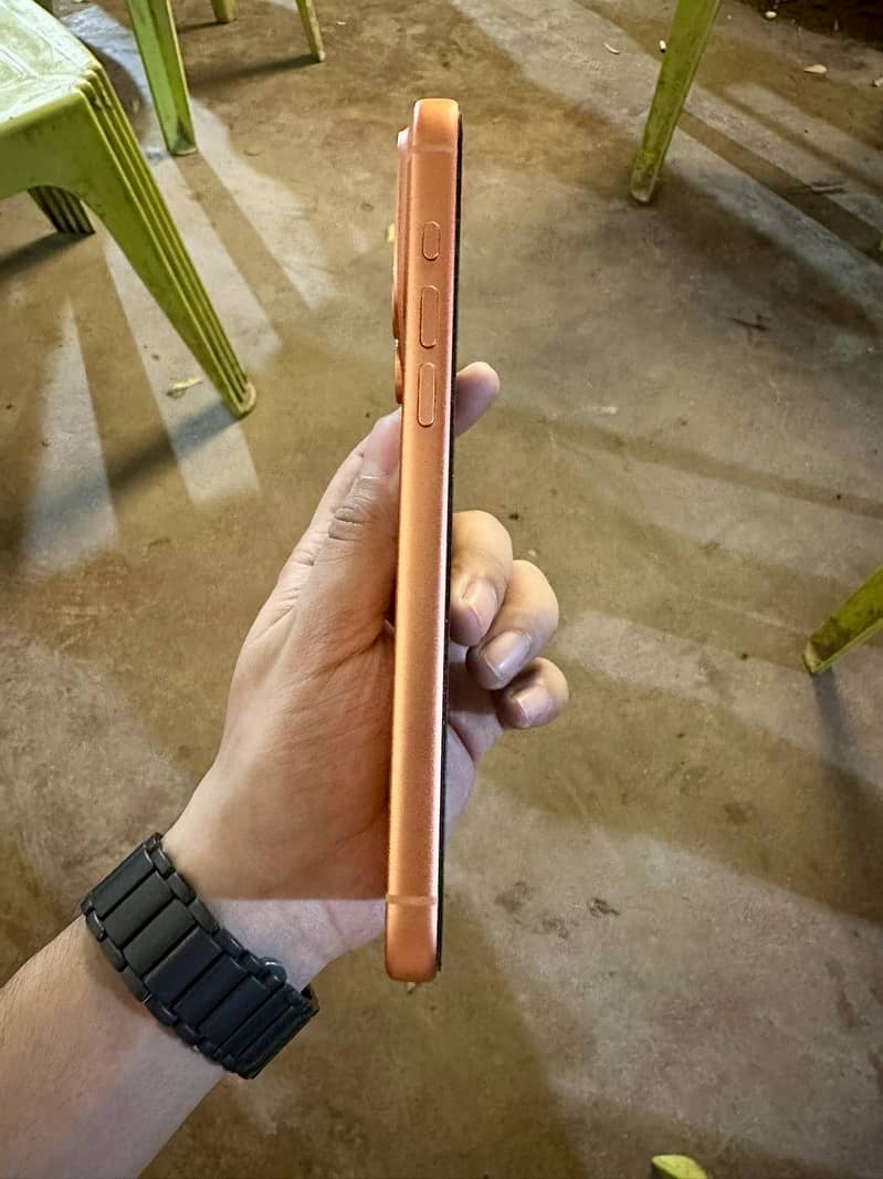 Apple iPhone 17 Pro Max 6