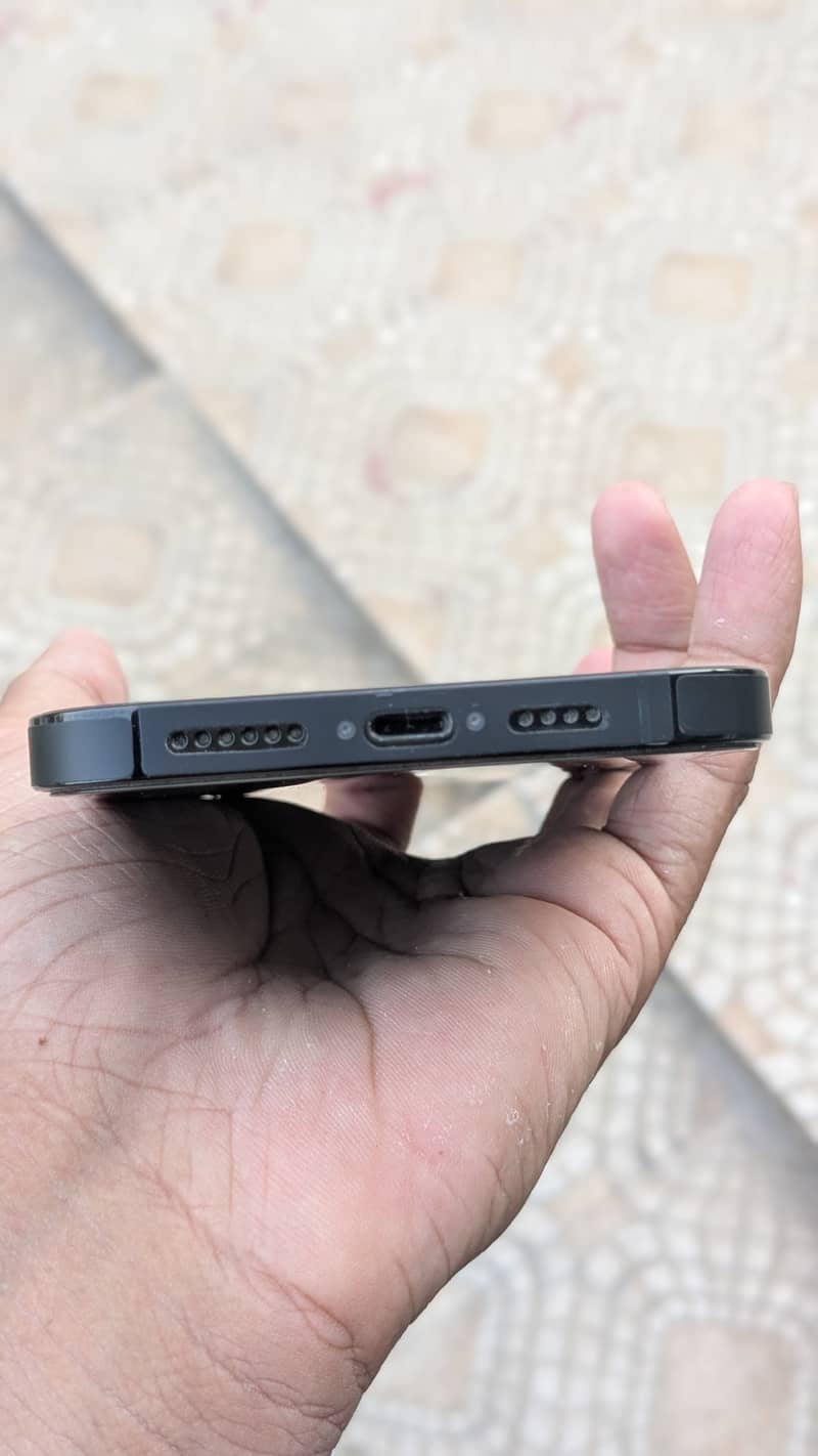 Apple iPhone 14 Pro Max 4