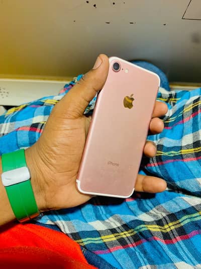Apple iPhone 7 Factory Unlocked