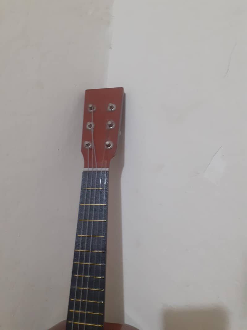 mini guitar 4