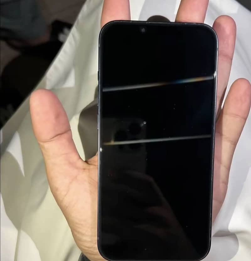 Apple iPhone 13 0