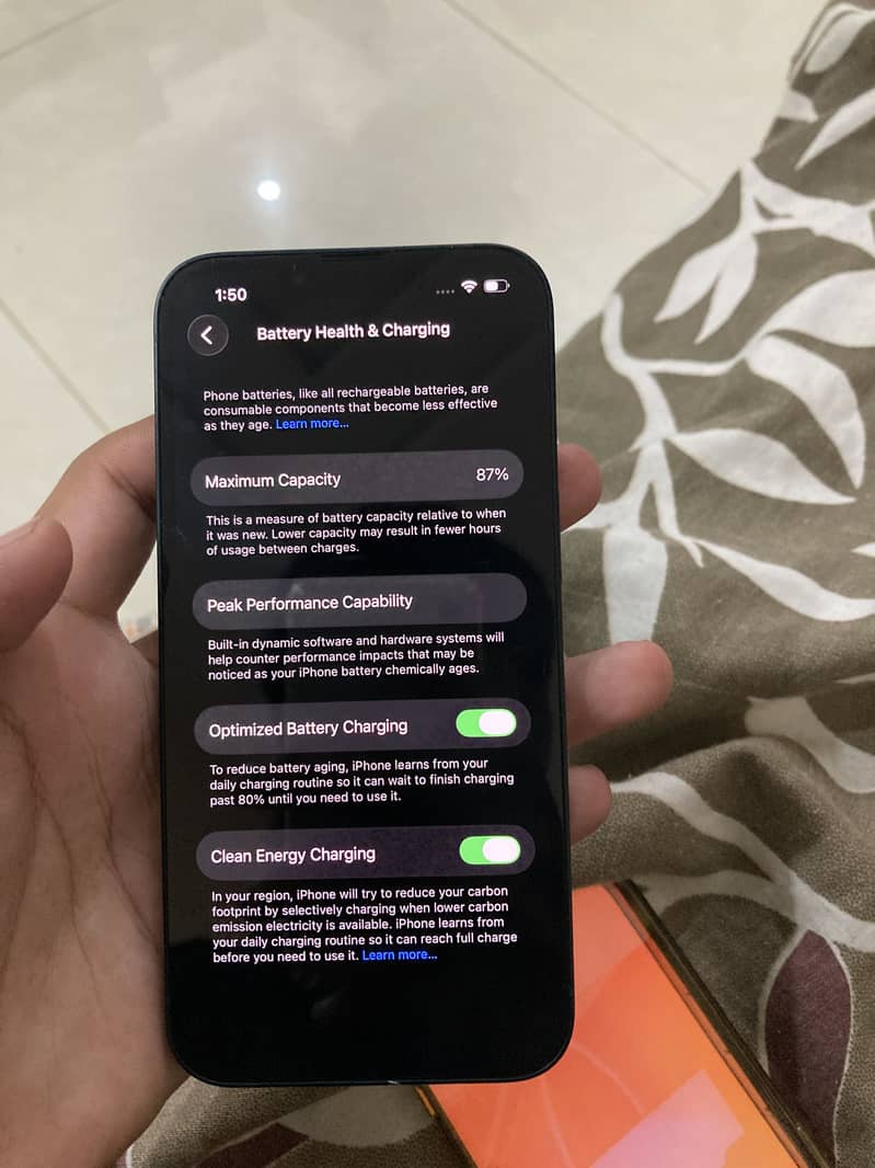 Apple iPhone 13 6