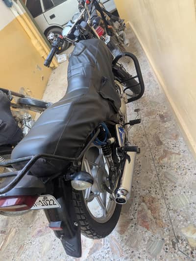 Suzuki gs 150