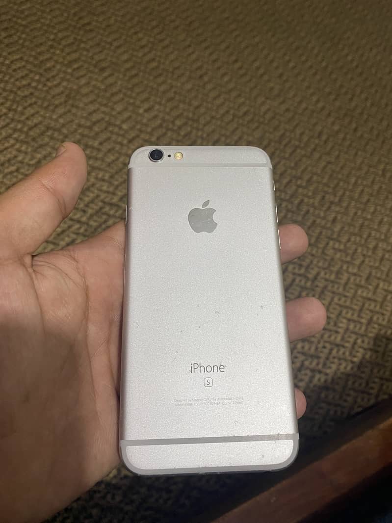 Apple iPhone 6S 1