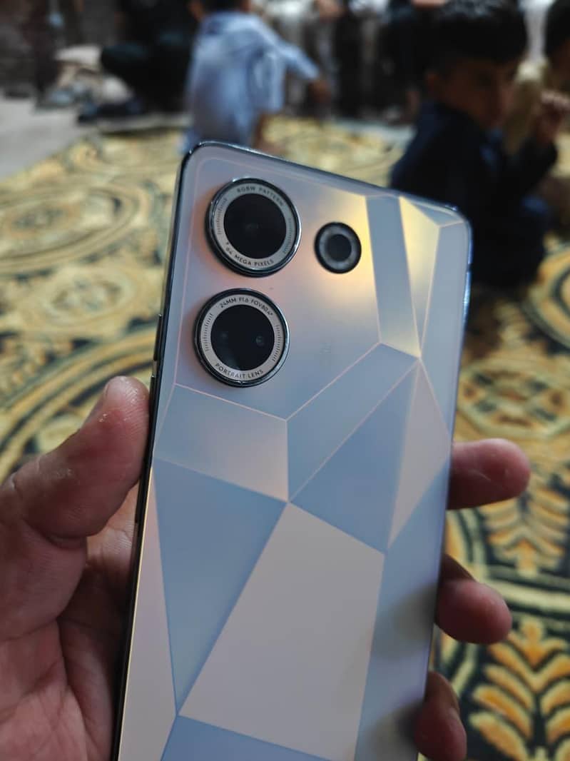 Tecno CAMON 20 0
