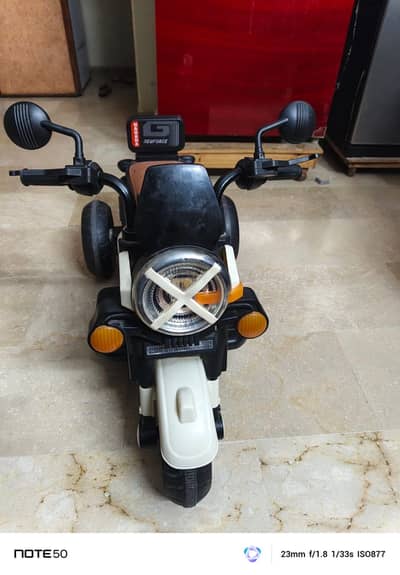 NewForce / HAHAHA" Premium Style Electric Ride-on Toy Bike (3-Wheels)