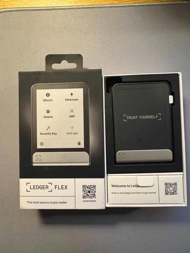 Ledger Flex – Secure Crypto Hardware Wallet 1