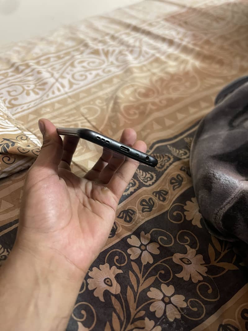 OPPO A76 4
