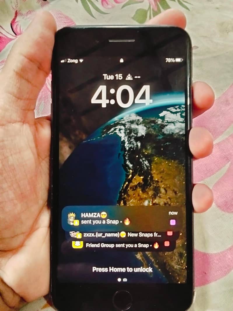 Apple iPhone 8 Plus 2