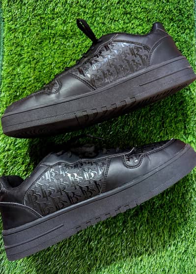 New Yorker Sneaker