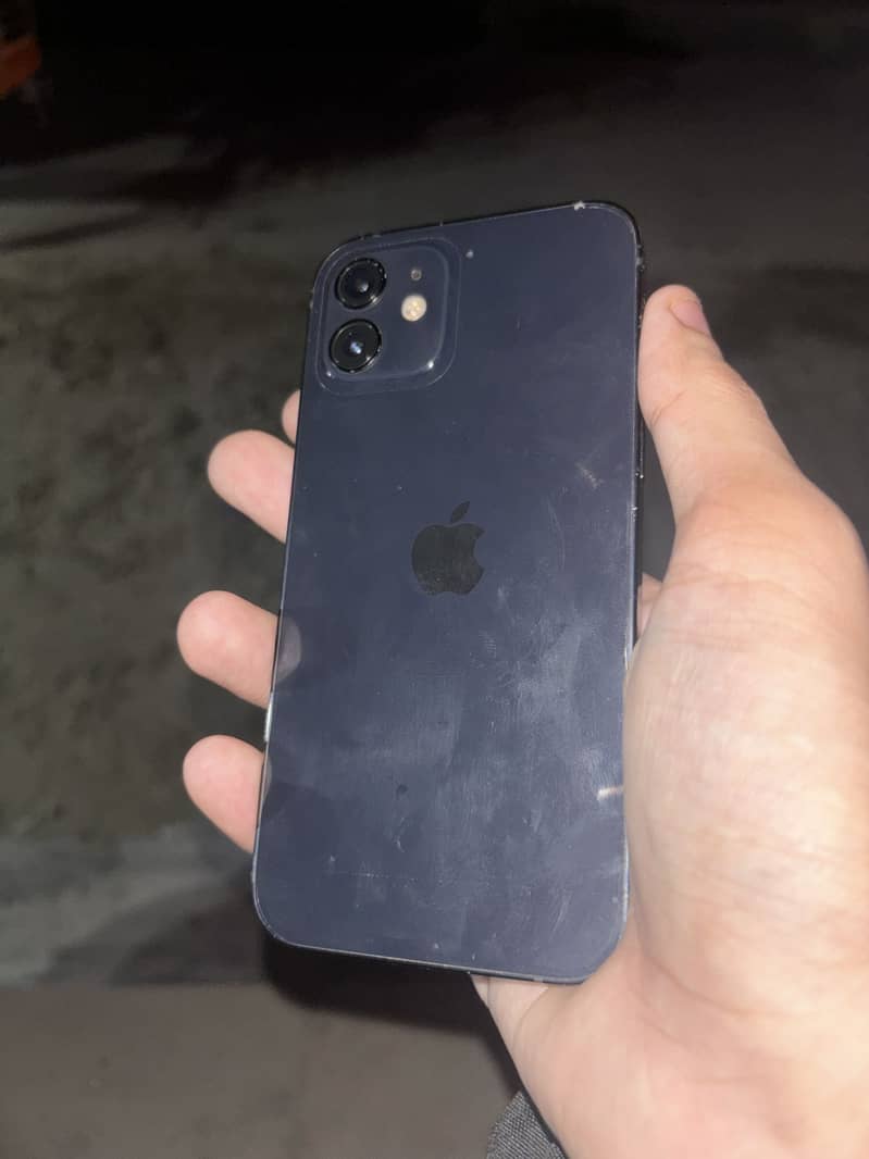 Apple iPhone 12 2