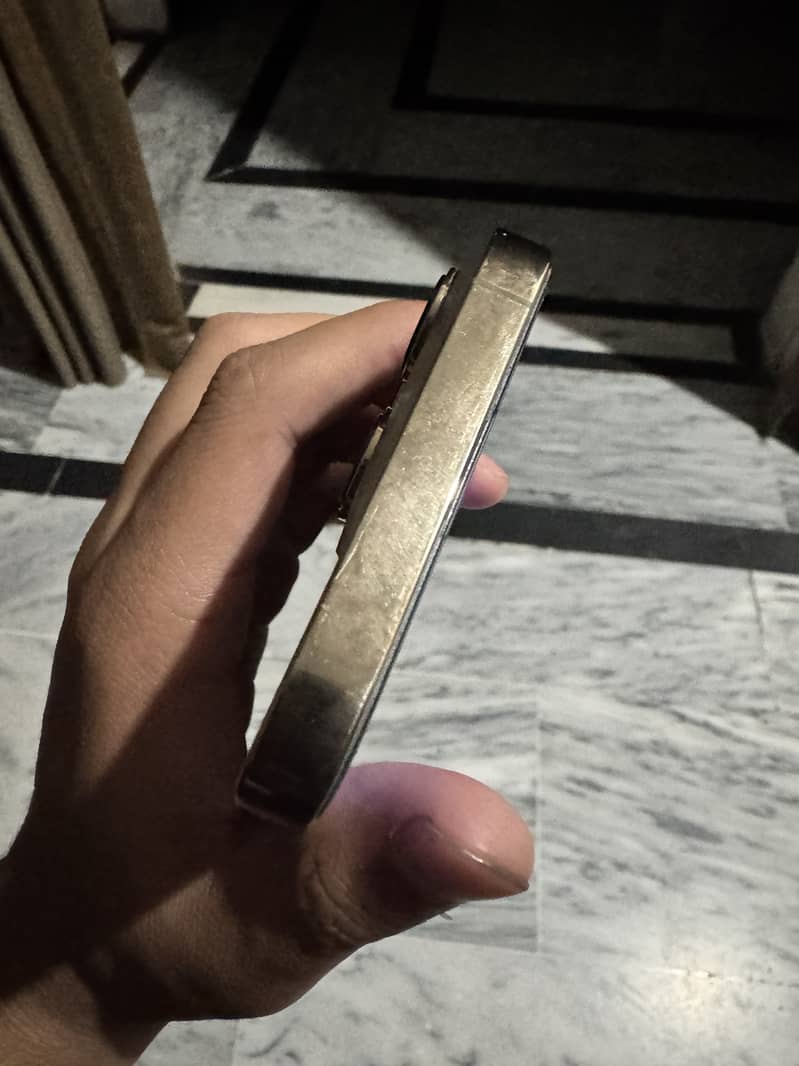iPhone 13 Pro Jv 2
