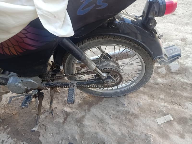 model2004Hero 4