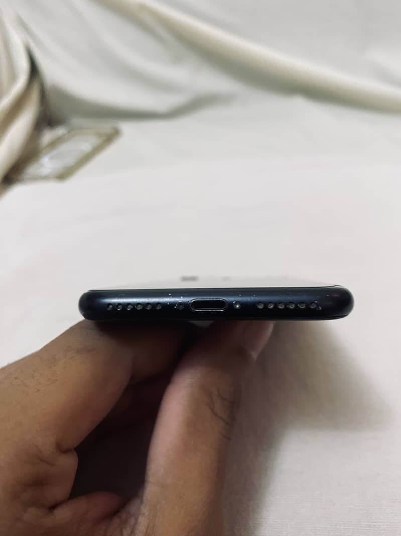 Apple iPhone SE 4
