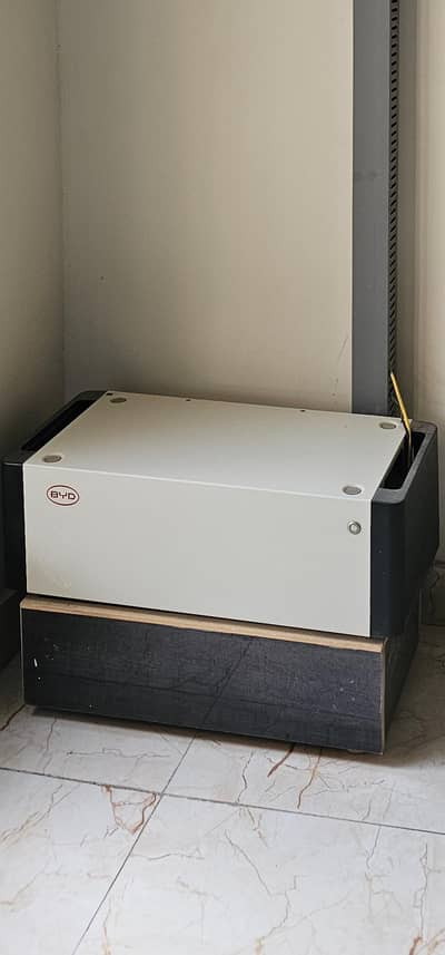 BYD LV 5.0 0.7 C Lithium Battery