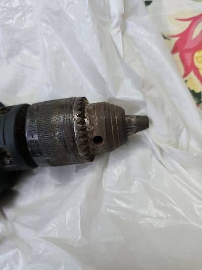 a very durable working condition dril machine (BLACK N DECKER)