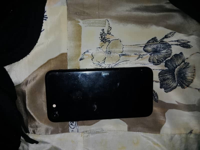 Apple iPhone 8 0