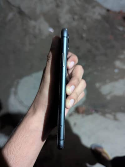 Apple iPhone 11