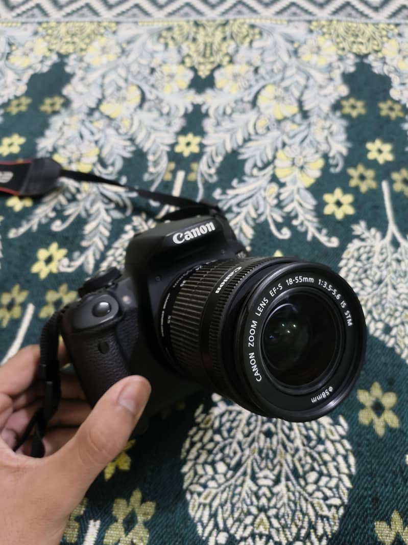 Cannon EOS 700D 2