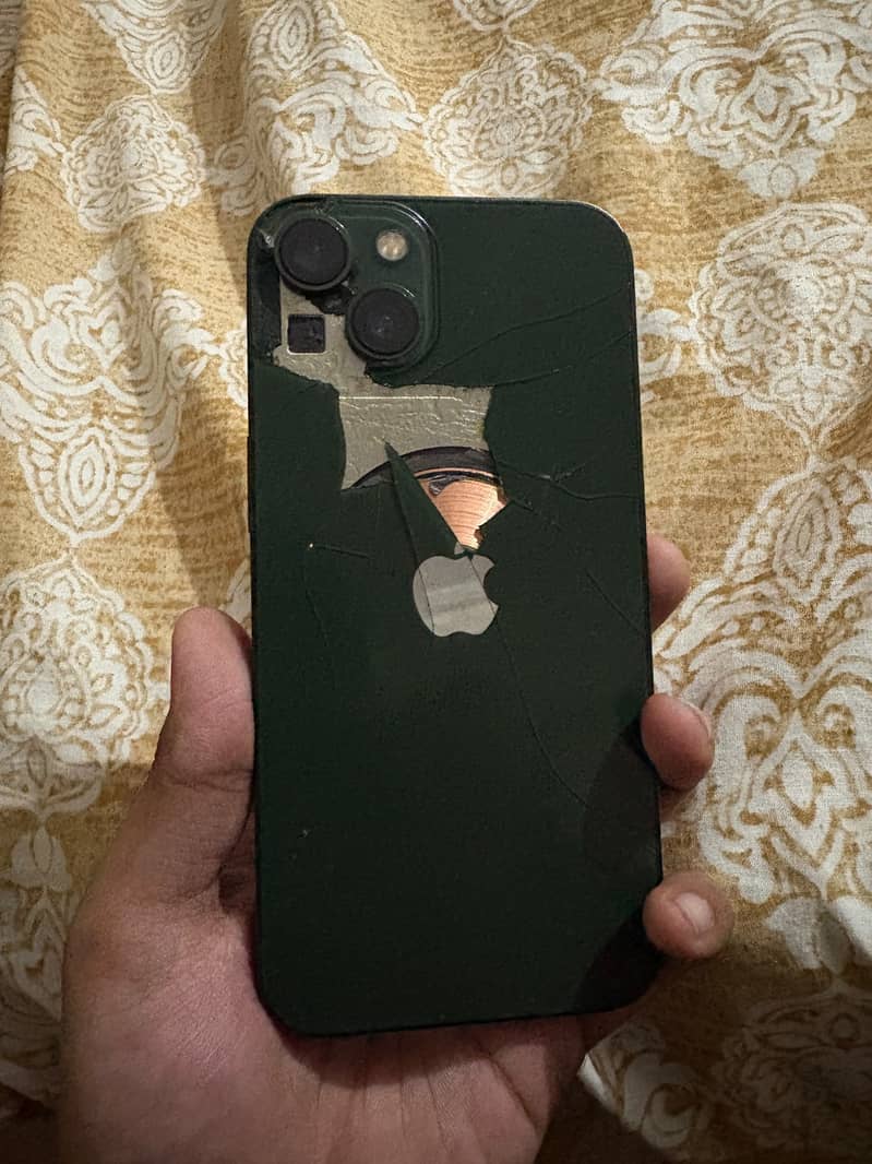 Apple iPhone 13 6