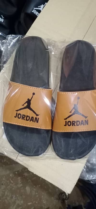Good quality slippers in wholesale prices