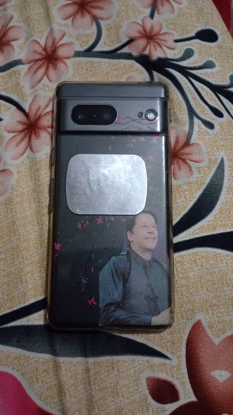 Google Pixel 7 4