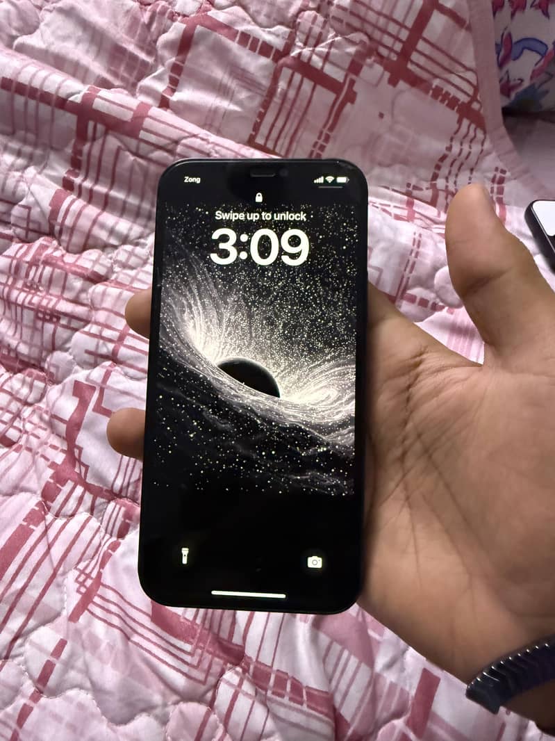 Apple iPhone 12 1
