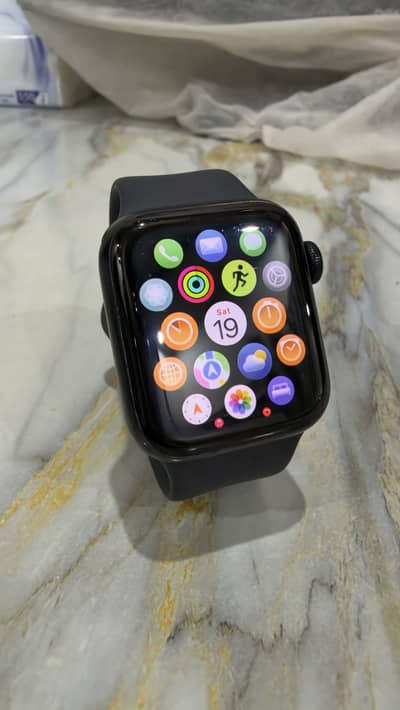 Apple Watch SE ( 2nd Gen )