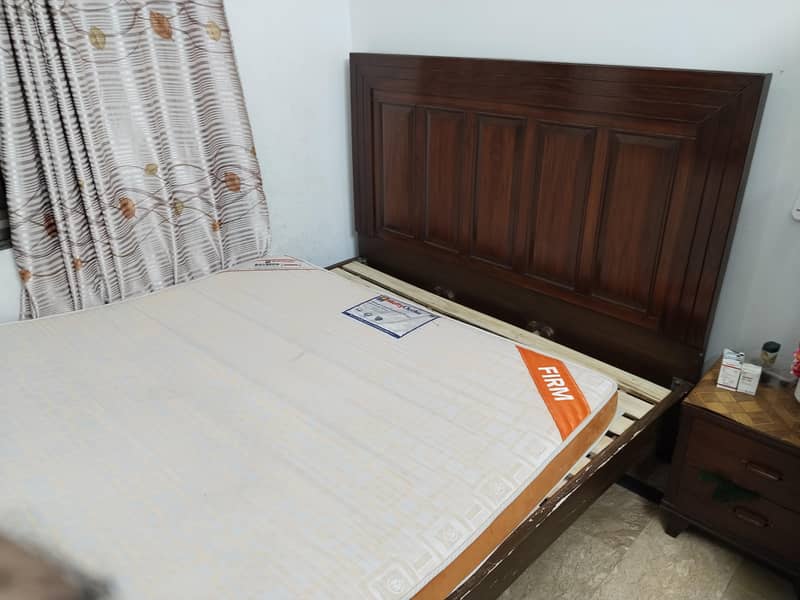 bed with side tables 2