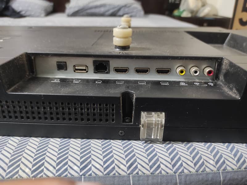 55" Haier Smart LED (Panel Damage) 5