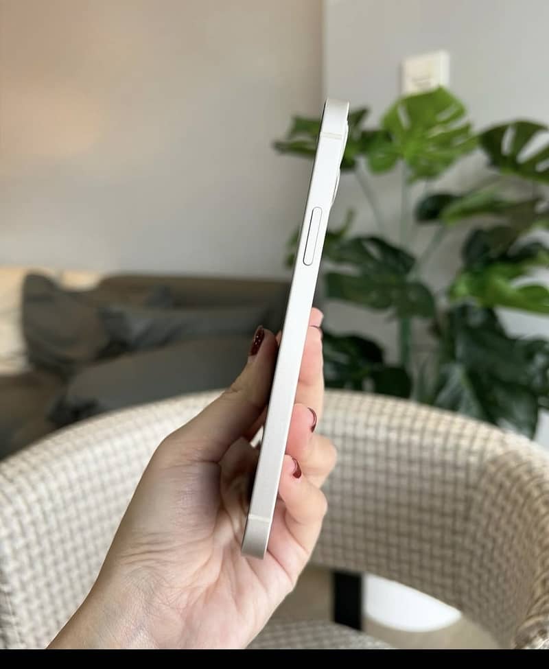 Apple iPhone 12 2