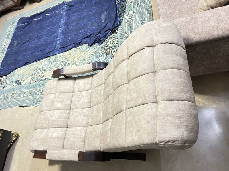 Sofa chair 1