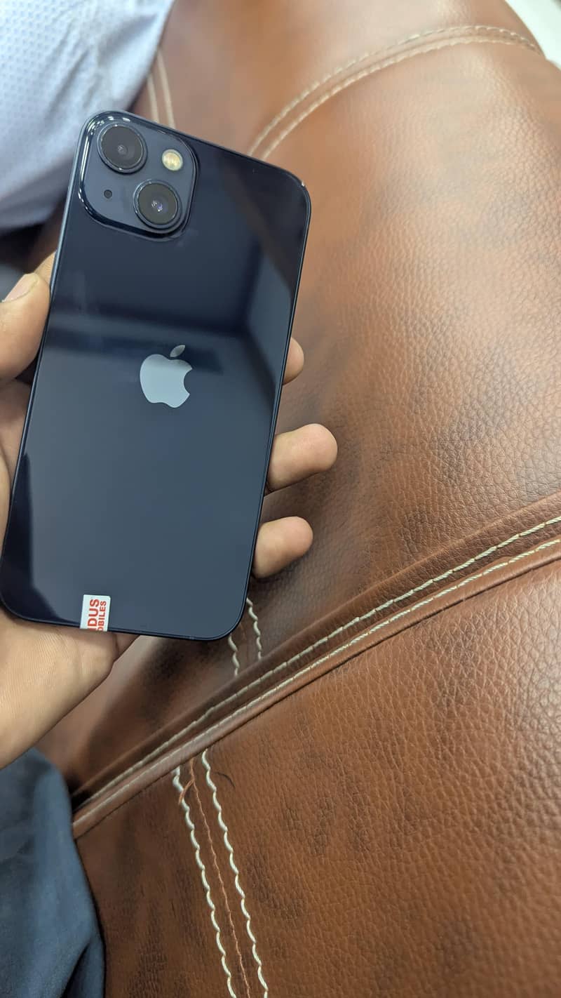 Apple iPhone 13 7
