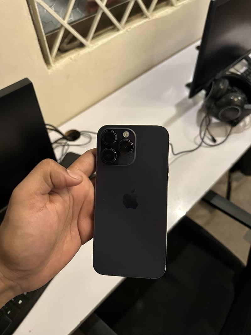 Apple iPhone 14 Pro Max 2