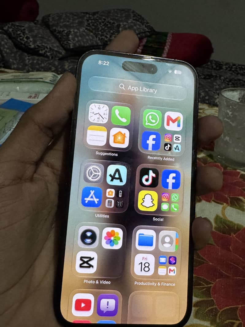 Apple iPhone 14 Pro 1