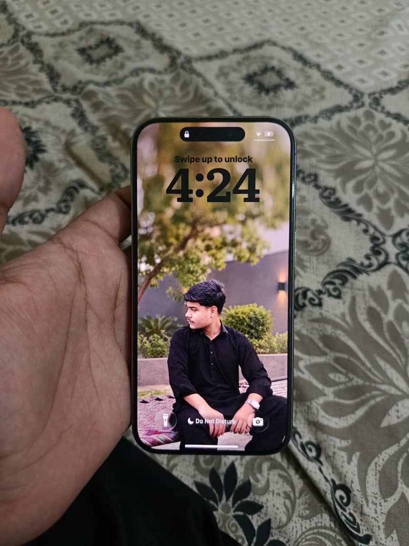 Apple iPhone 15 Pro 2