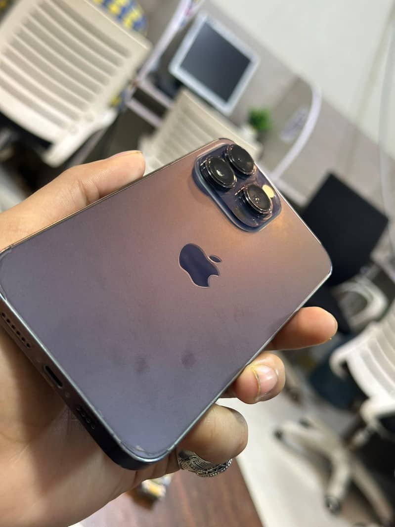 Apple iPhone 14 Pro Max 2
