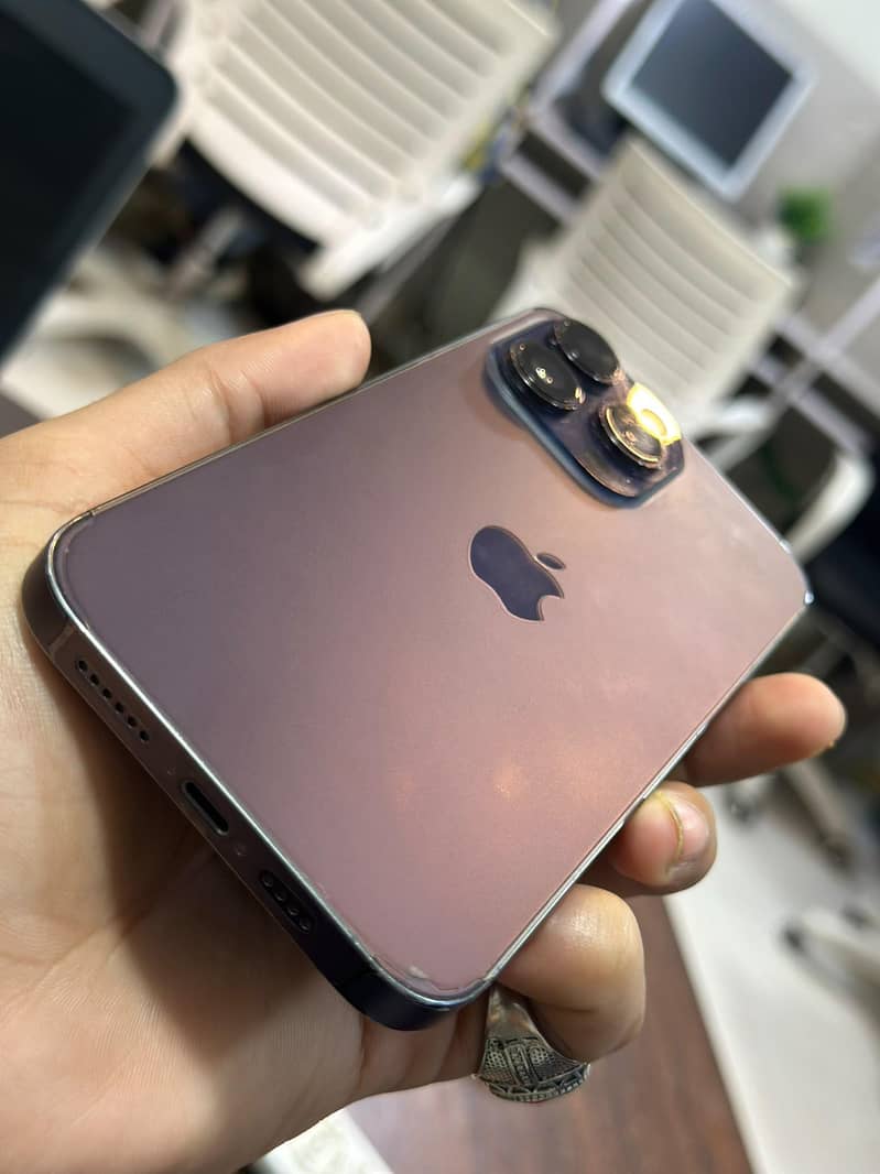 Apple iPhone 14 Pro Max 3