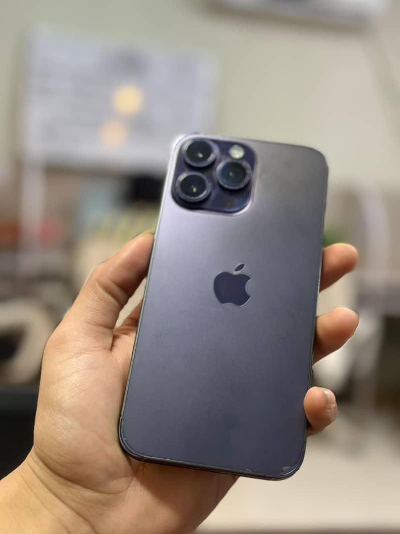 Apple iPhone 14 Pro Max 6