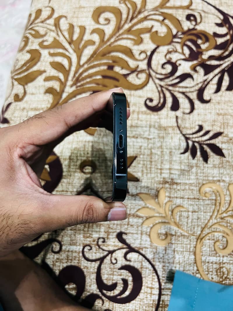 Apple iPhone 14 Pro 4
